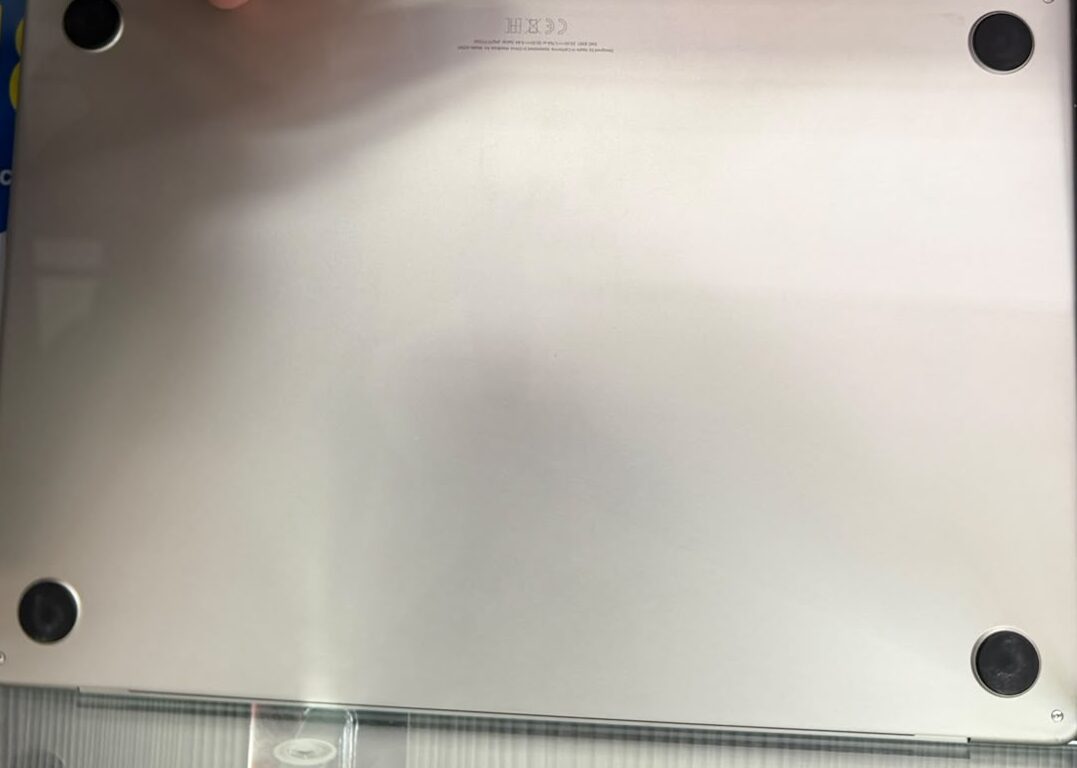 💻 PREOWNED MacBook Air A2941 – M2 Chip, 15" Display, 512GB SSD, 8GB RAM - Image 2